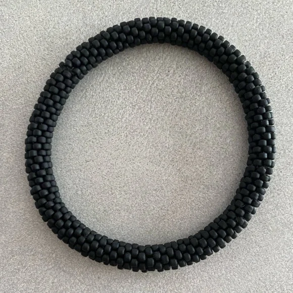 NEW!!! Lily & Laura Bracelet - Picture 2 of 2